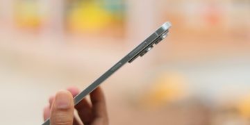 Galaxy S25 Edge: Samsung’s Thinnest Phone Failed to Inspire